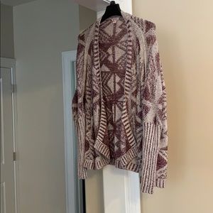 Sweater. Open front.